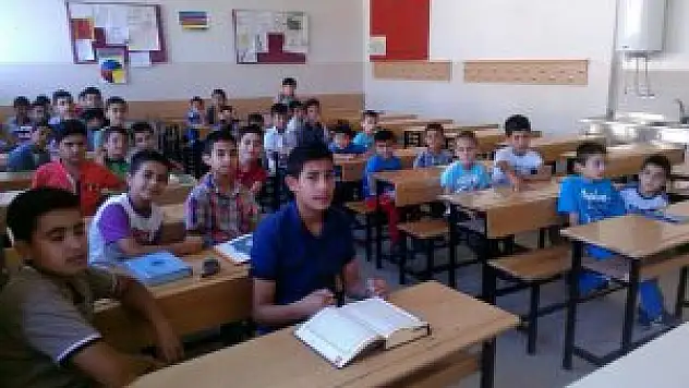 Adilcevaz'da yaz Kur'an kursları başladı