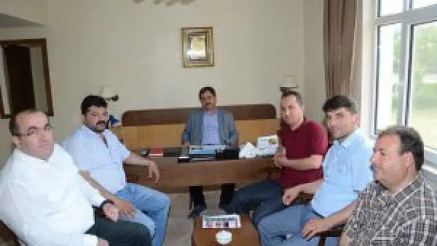 Başkan Eser, müteahhitlerle bir araya geldi