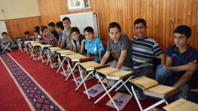 Ahlat'ta yaz Kur'an kursları başladı