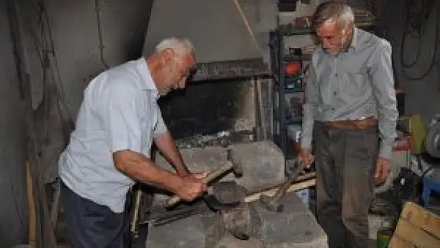 Tunceli'nin tek demirci ustası destek bekliyor