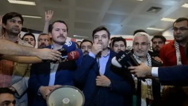 Siyonistlerin Gözaltına Aldığı Gazeteciler İstanbul'a Geldi