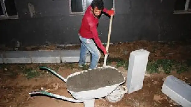 Ramazanda çareyi gece çalışmakta buldular