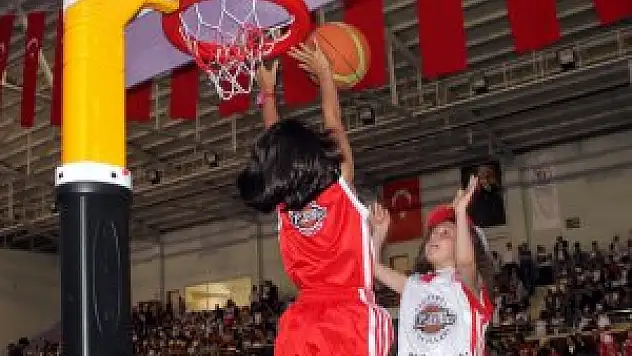 Erzurum'da yaz spor okulları açıldı