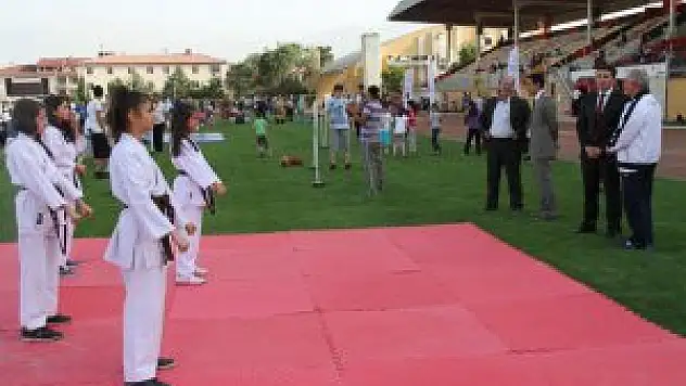 Erzincan'da yaz spor okulları açıldı