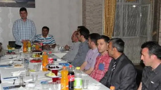 Başkale'de tayini çıkan savcı ve komutanlar iftarda bir araya geldi
