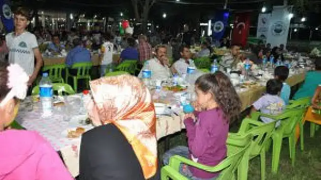 Muş'ta iftar yemeği düzenlendi