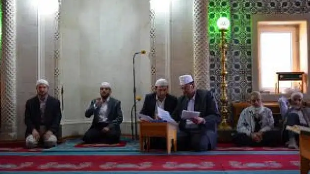 Demirel için mevlit okutuldu