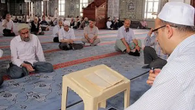 Elazığ'da Demirel için mevlit okutuldu