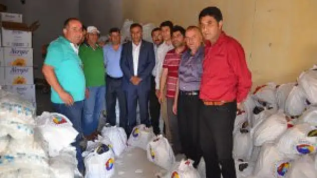Yüksekova'da 760 aile gıda yardımı yapıldı