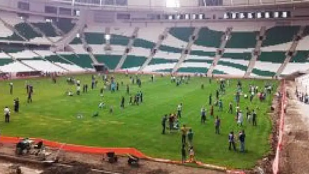 Ziyarete açılan Timsah Arena'yı Mahvettiler
