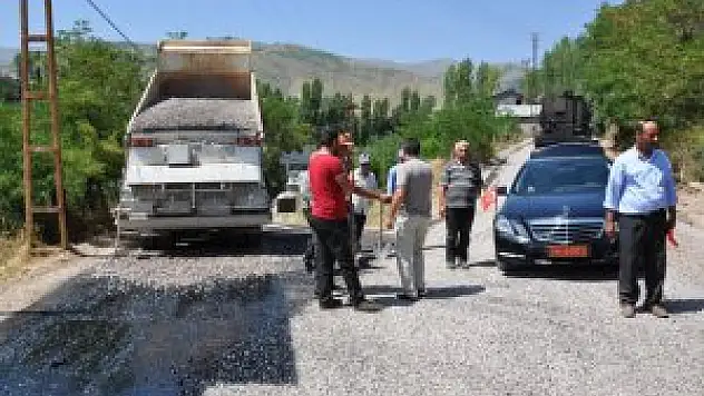Vali Büyükersoy, köy yolunu inceledi