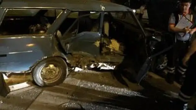 Erzurum'da iki otomobil çarpıştı: 7 yaralı