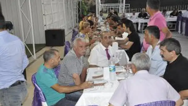 CHP'den basın mensuplarına iftar