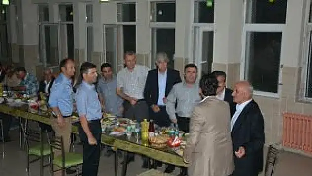 Kaymakam Koyuncu'ya veda yemeği