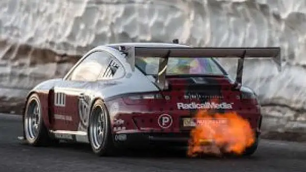 Şimdiye kadar gördüğünüz en havalı Porsche sürüşü