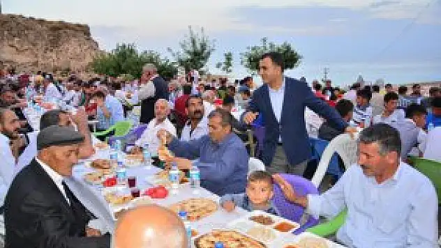 BİGİAD'dan iftar yemeği