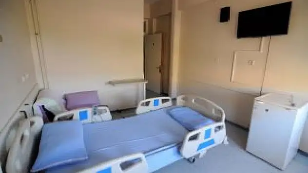Hizan Devlet Hastanesinin servis odaları yenilendi