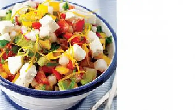 Renkli salata