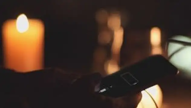 Ateş ve su ile telefon nasıl şarj edilir
