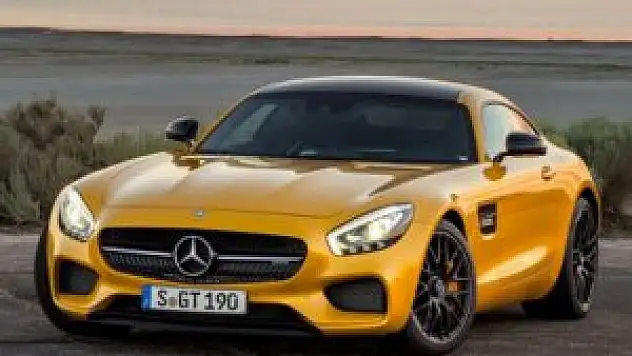 Mercedes AMG GT S vs Porsche 911 Turbo