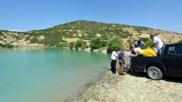 Tunceli'de gölete balık bırakıldı