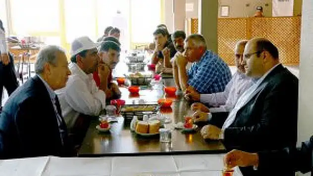 Başkan Orhan, personeliyle kahvaltıda bir araya geldi