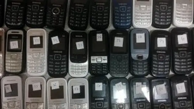 Erzincan'da 66 kaçak cep telefonu ele geçirildi
