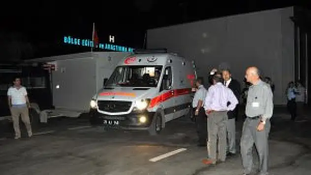 Zırhlı polis aracı şarampole devrildi: 4 yaralı
