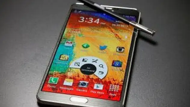 Çinli kullanıcılar Samsung'un ön yüklü uygulamalarını silebilecek