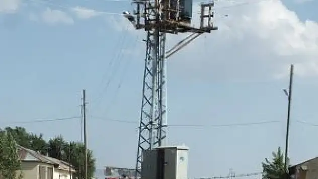 Elektrik akımına kapılan TEDAŞ görevlisi yaralandı