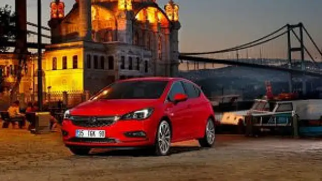 Yeni Opel Astra, İstanbul'da ilk pozunu verdi