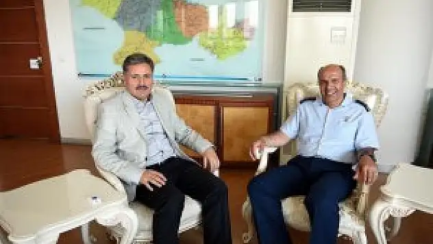 7. Ana Jet Üs Komutanı Taşçı'dan veda ziyaretleri