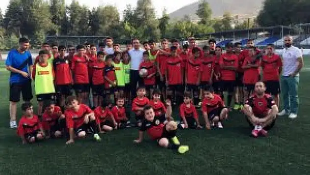 Tatvan'daki yaz okulundan 250 öğrenci faydalanıyor
