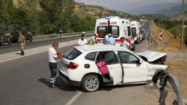 Erzincan'da trafik kazası: 10 yaralı