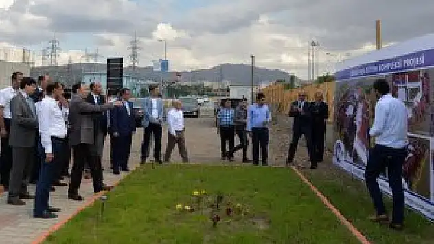 Vali Altıparmak, Şükrüpaşa Eğitim Kompleksi inşaatını inceledi
