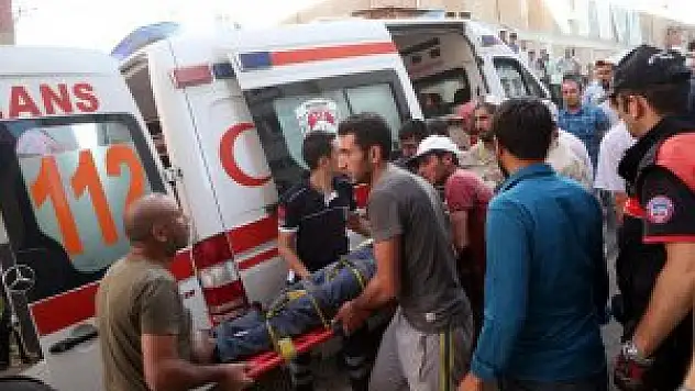 Erzurum'da 'duvara yazı yazma' kavgası: 3 yaralı