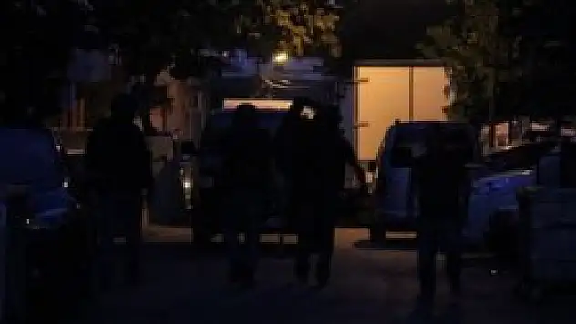 17 adrese eş zamanlı operasyon