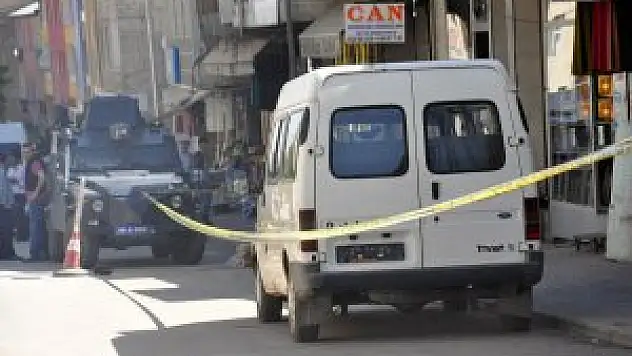 Muş'ta şüpheli minibüs paniğe neden oldu
