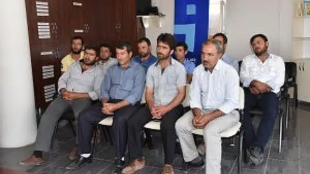 Ahlat'ta süt sığırcılığı kursu açıldı