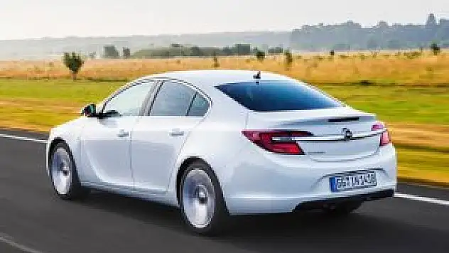 Opel Insignia 1.6 dizel ve otomatik