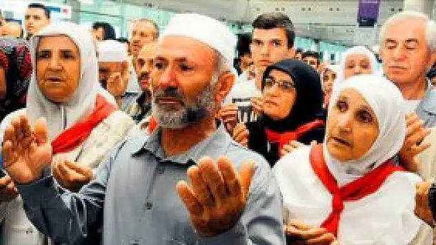 Hac kafilesi yola çıktı