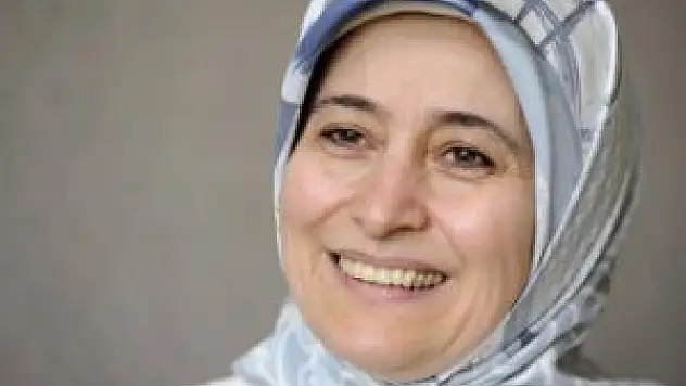Sare Davutoğlu kimdir?