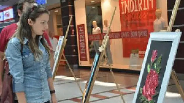 Tatvan'da el sanatları sergisi açıldı