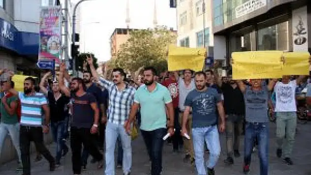 Iğdır'da 'şehide saygı' yürüyüşü
