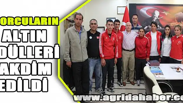 SPORCULARIN ALTIN ÖDÜLLERİ TAKDİM EDİLDİ