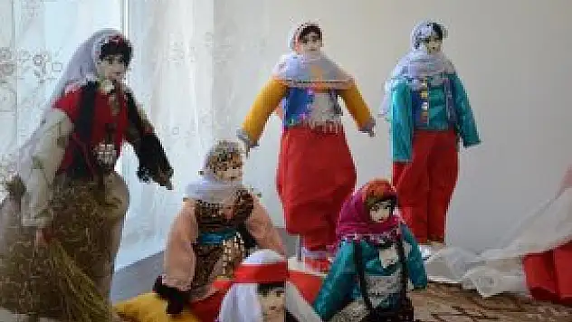 Erciş'te bez bebek atölyesi açıldı