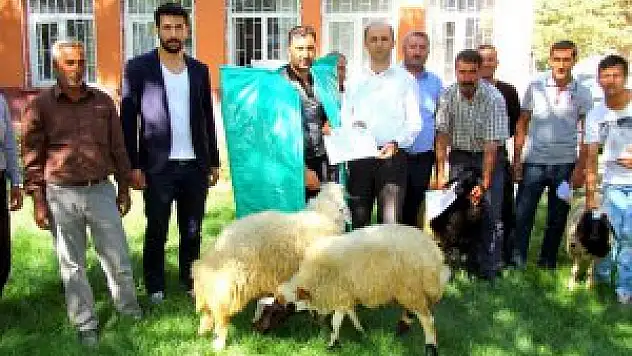Erciş'te 'Sürü Yönetimi Elemanı Benim' Projesi