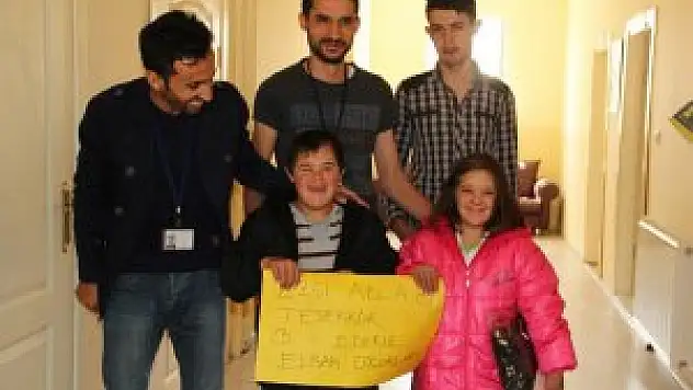 Sanatçılardan Başkaleli öğrencilere destek