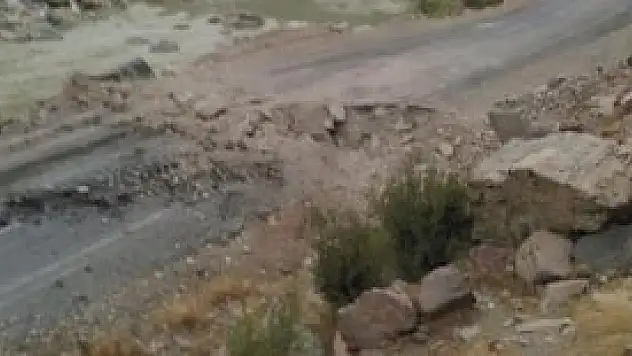 Hakkari'de iki Ayrı Patlama!