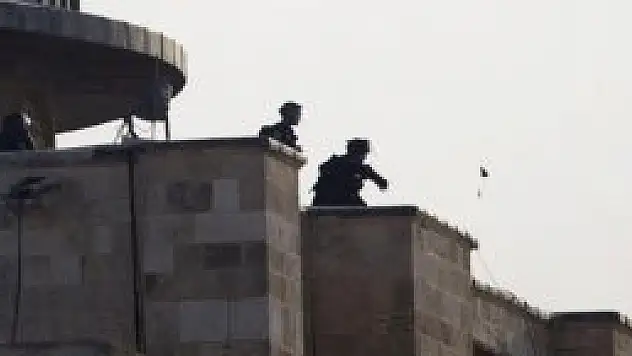 İsrail askerlerinden Mescid-i Aksa'ya sürekli baskın